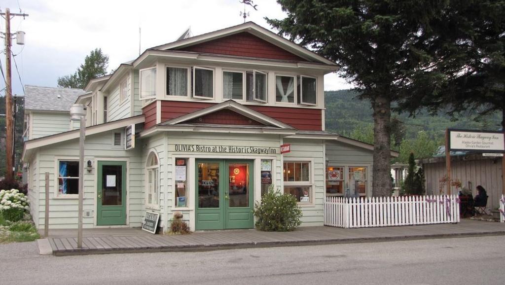 Historic Skagway Inn Bagian luar foto